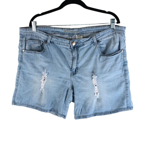 VIP Jeans Light Blue Distressed Denim Shorts Size 18 - Picture 1 of 3